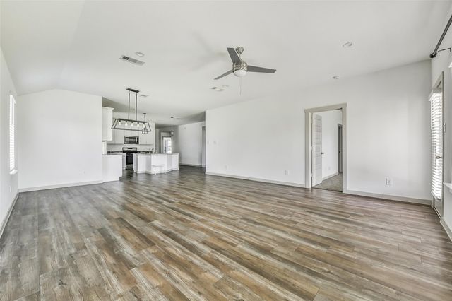 1004 Great Barracuda Lane, Alvin, TX 77511