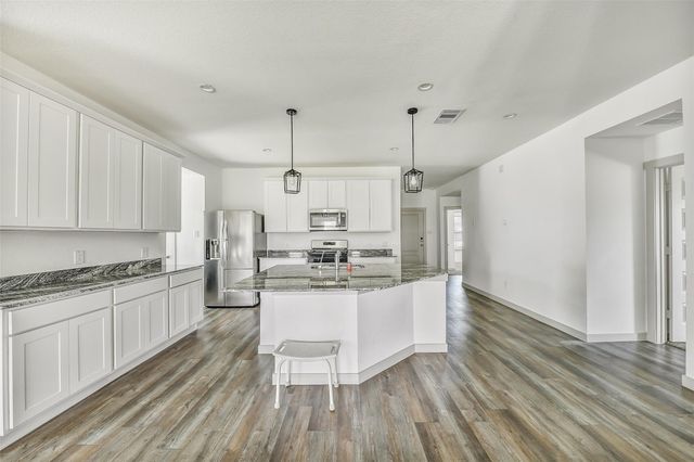 1004 Great Barracuda Lane, Alvin, TX 77511