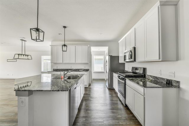 1004 Great Barracuda Lane, Alvin, TX 77511