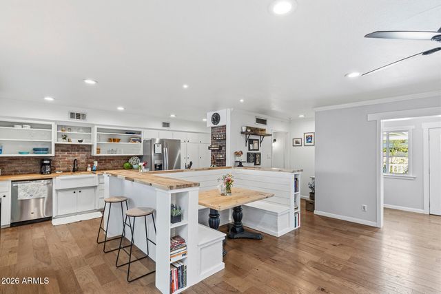5228 N 15TH Street, Phoenix, AZ 85014