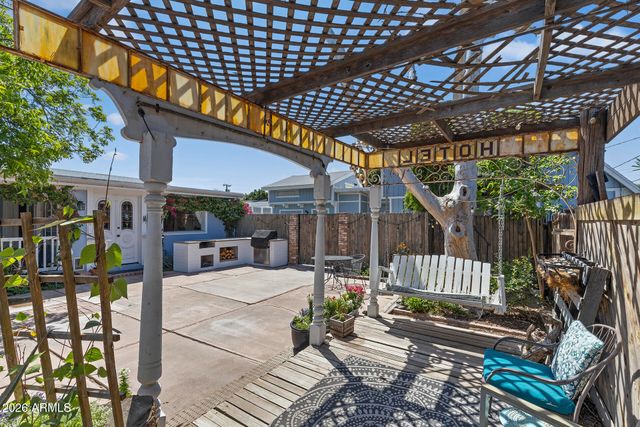 5228 N 15TH Street, Phoenix, AZ 85014