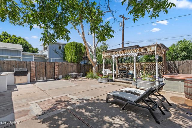 5228 N 15TH Street, Phoenix, AZ 85014