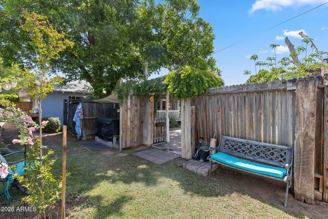 5228 N 15TH Street, Phoenix, AZ 85014