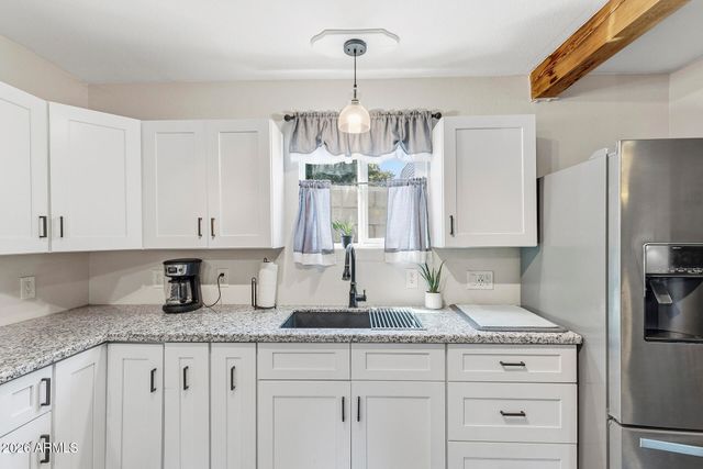 5228 N 15TH Street, Phoenix, AZ 85014