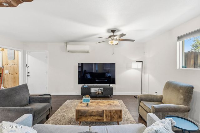 5228 N 15TH Street, Phoenix, AZ 85014