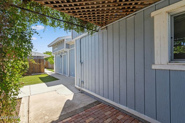 5228 N 15TH Street, Phoenix, AZ 85014