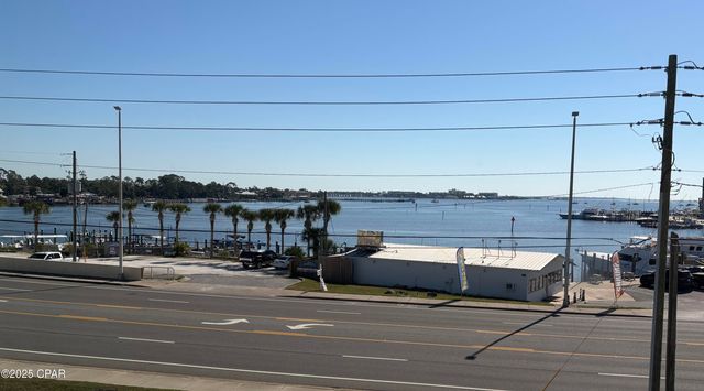 3600 Thomas Drive D302, Panama City, FL 32408