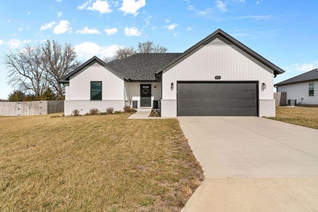 561 Fox Creek Road, Rogersville, MO 65742