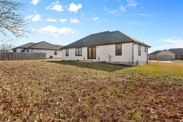 561 Fox Creek Road, Rogersville, MO 65742