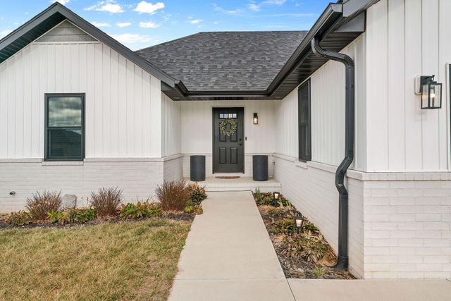 561 Fox Creek Road, Rogersville, MO 65742