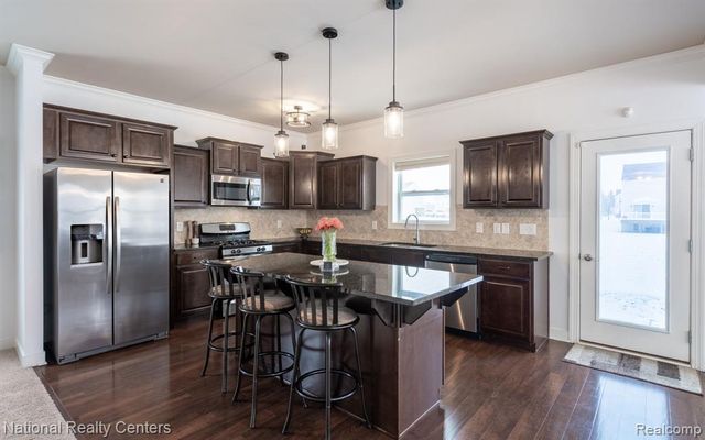 7025 Marigold Court, Grand Blanc, MI 48439