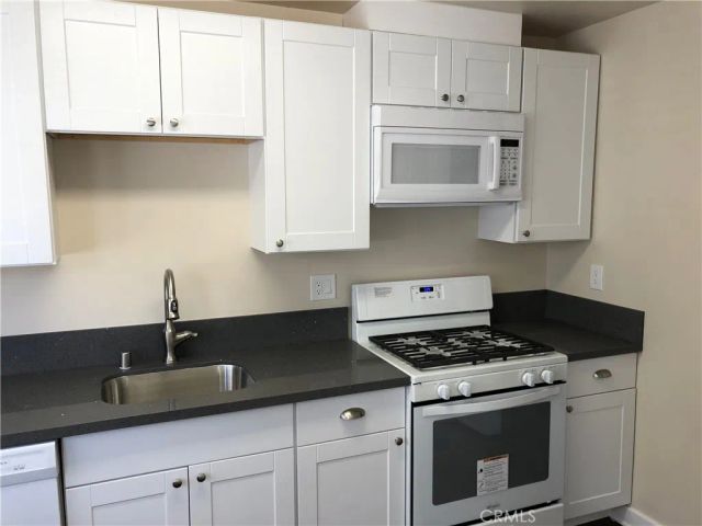 531 N Glassell Street, Orange, CA 92867