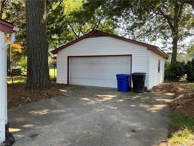 226 Mayflower RD, Portsmouth, VA 23701