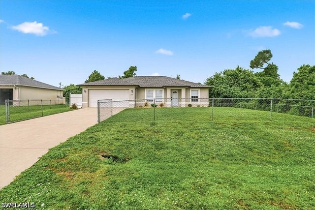 5217 3rd ST W, Lehigh Acres, FL 33971