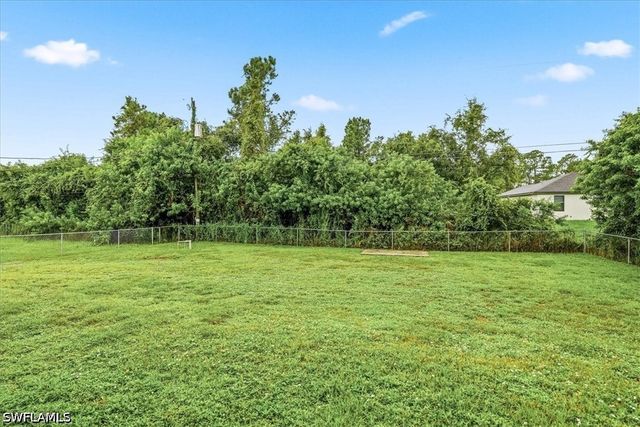 5217 3rd ST W, Lehigh Acres, FL 33971