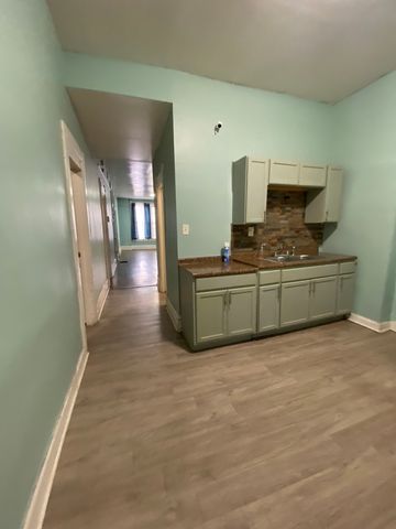 6618 S Marquette Road 1, Chicago, IL 60637