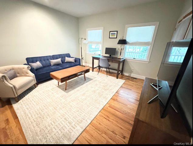 4 Bennett Drive, East Quogue, NY 11942