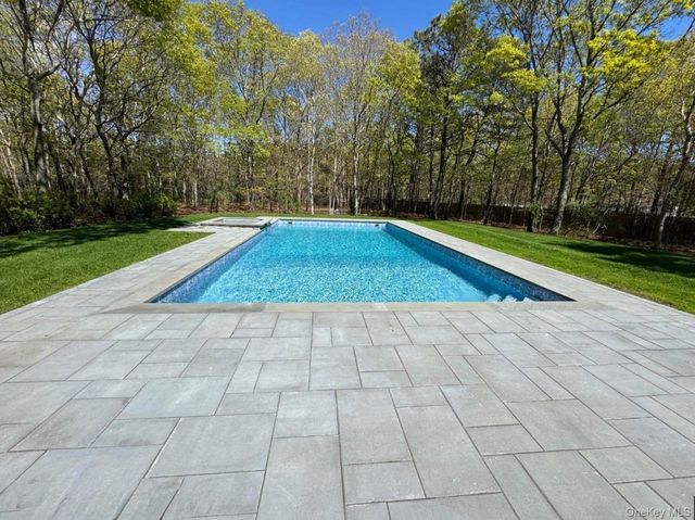 4 Bennett Drive, East Quogue, NY 11942