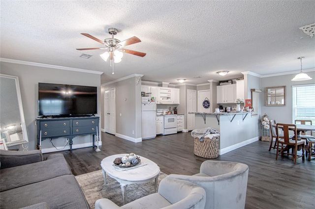 138 Varsity Drive, Huntsville, TX 77340