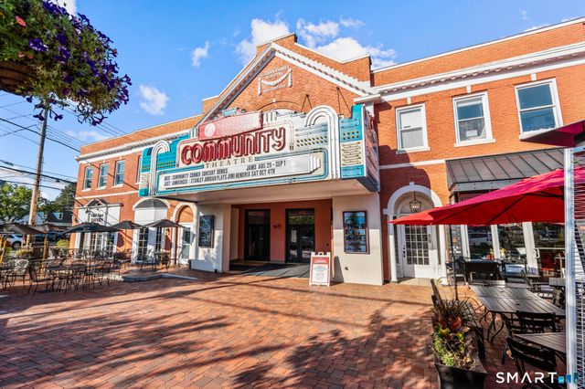 107 Benson Place, Fairfield, CT 06824