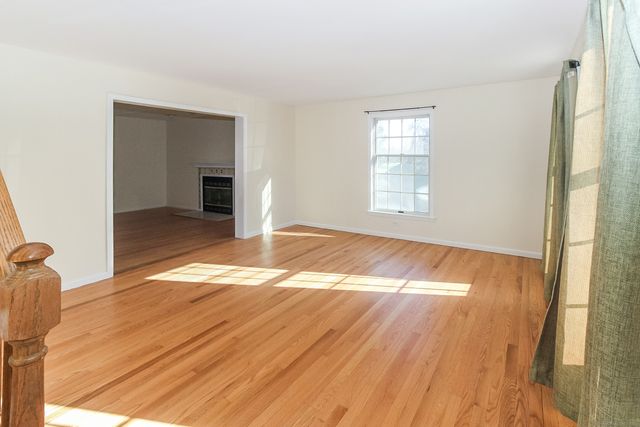 107 Benson Place, Fairfield, CT 06824