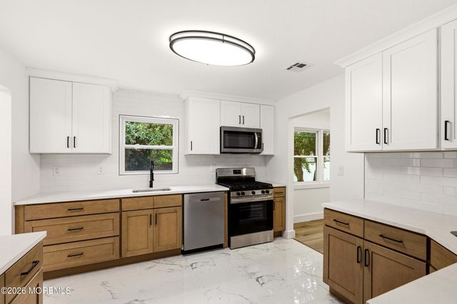 462 Champlain Street, Toms River, NJ 08757