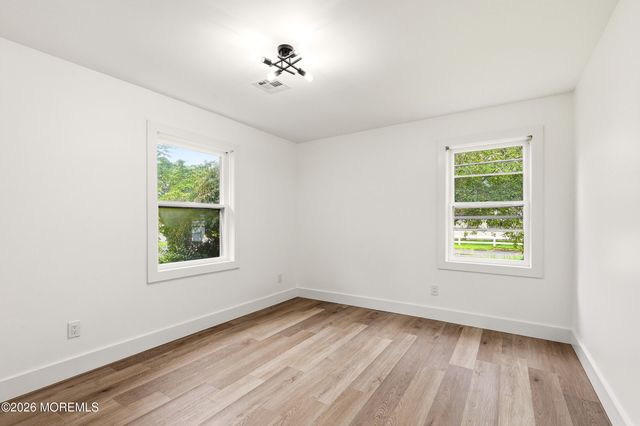 462 Champlain Street, Toms River, NJ 08757