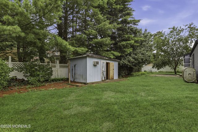 462 Champlain Street, Toms River, NJ 08757