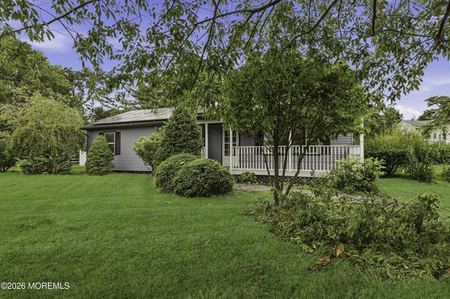 462 Champlain Street, Toms River, NJ 08757