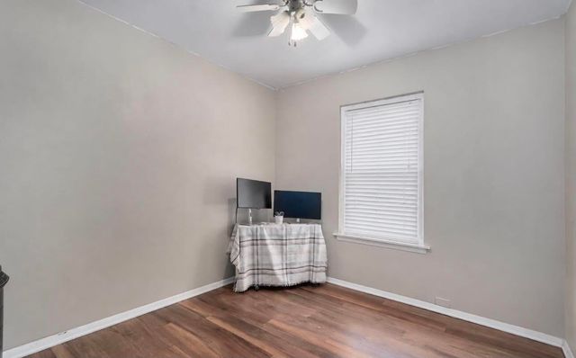 2728 N Summit Avenue, Springfield, MO 65803
