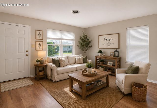 2728 N Summit Avenue, Springfield, MO 65803