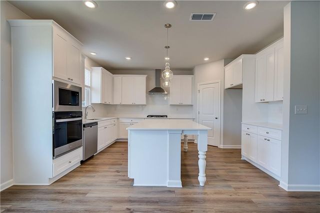 2464 Dixon Place, Lawrenceville, GA 30045