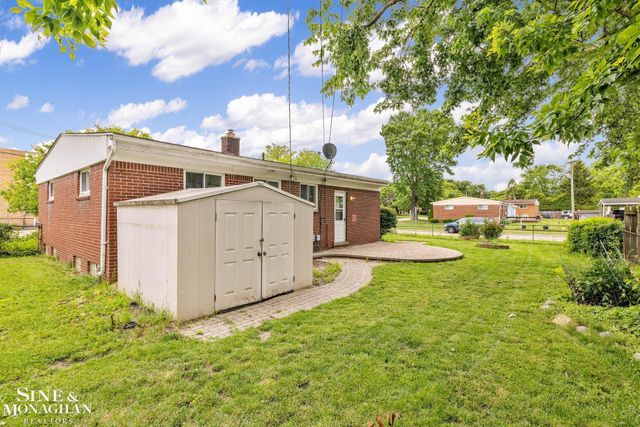 22407 Saint Joan Street, Saint Clair Shores, MI 48080