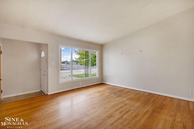 22407 Saint Joan Street, Saint Clair Shores, MI 48080