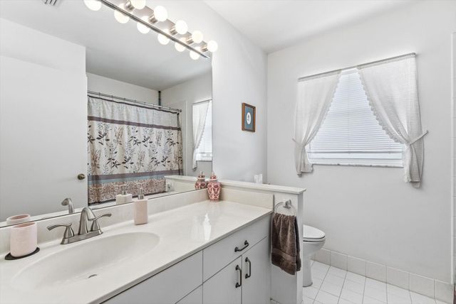 1352 E Fairfax Cir Circle E, Boynton Beach, FL 33436