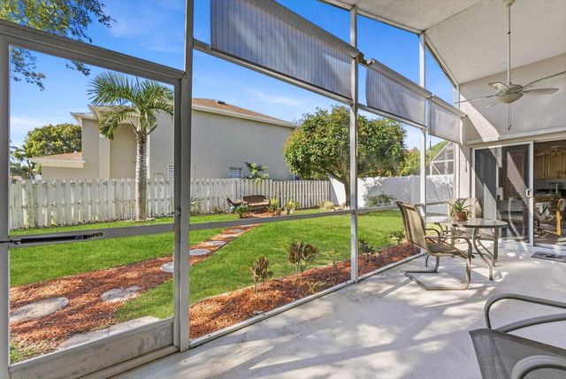 1352 E Fairfax Cir Circle E, Boynton Beach, FL 33436