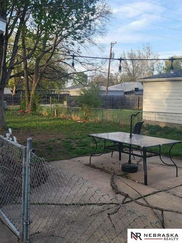 7218 Morton Street, Lincoln, NE 68507