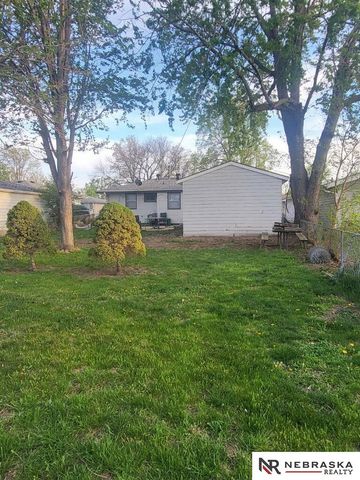 7218 Morton Street, Lincoln, NE 68507