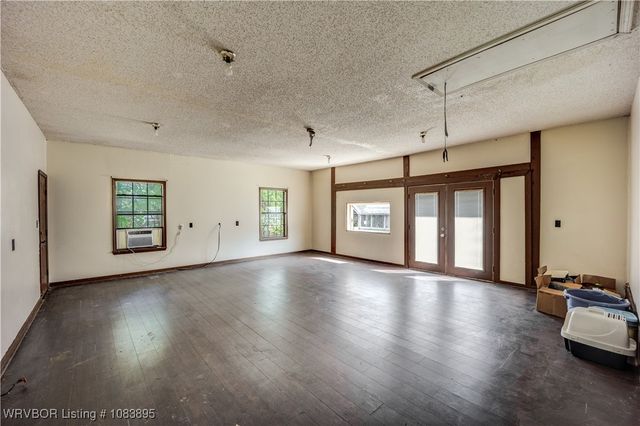 8415 N Hwy 59, Van Buren, AR 72956