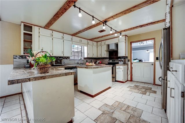 8415 N Hwy 59, Van Buren, AR 72956