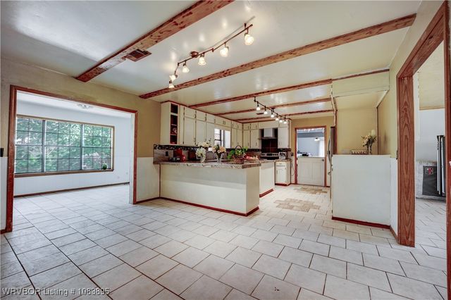 8415 N Hwy 59, Van Buren, AR 72956