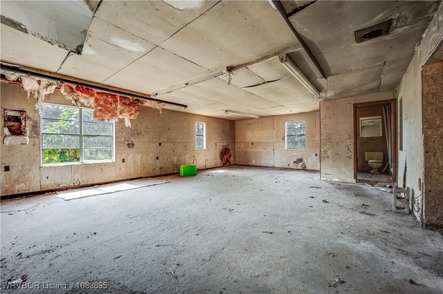 8415 N Hwy 59, Van Buren, AR 72956