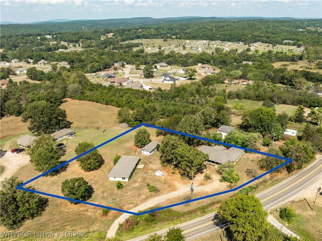 8415 N Hwy 59 8415 N Hwy 59