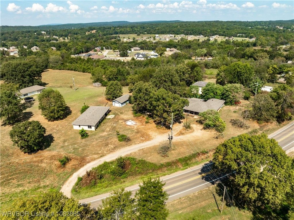 8415 N Hwy 59 8415 N Hwy 59