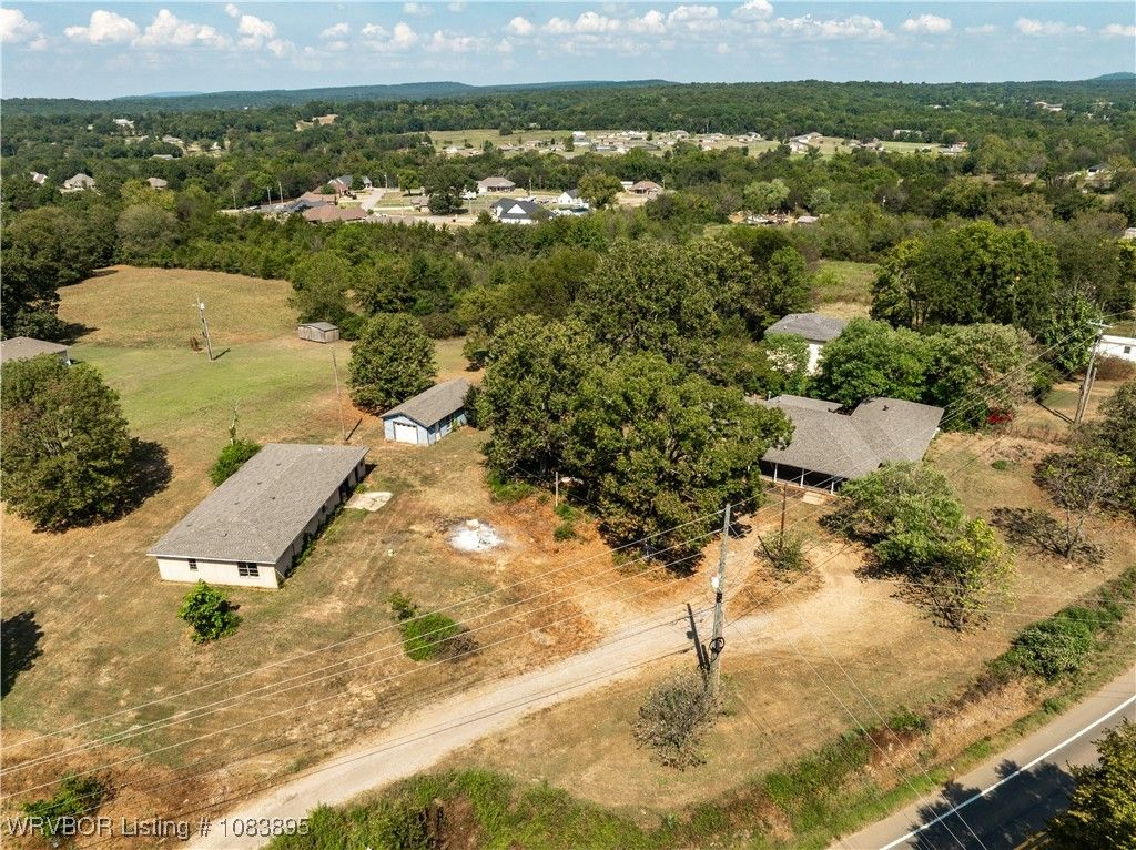 8415 N Hwy 59 8415 N Hwy 59