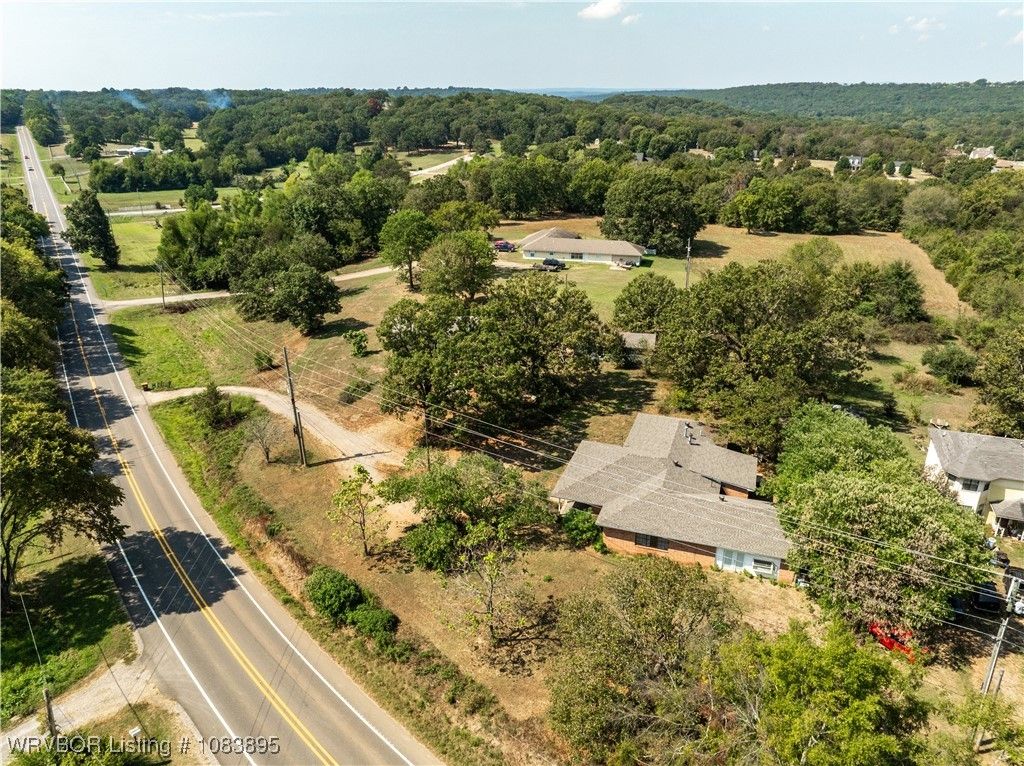 8415 N Hwy 59 8415 N Hwy 59