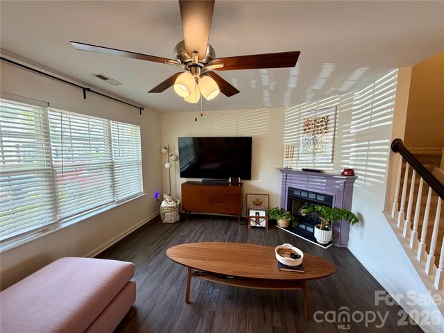 732 Rock Lake Glen, Fort Mill, SC 29715