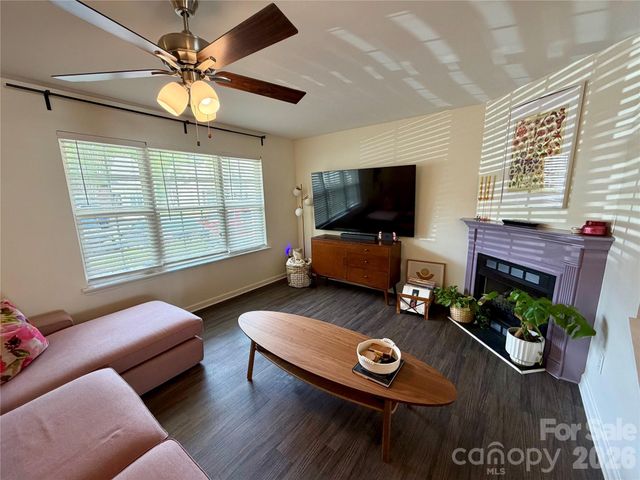 732 Rock Lake Glen, Fort Mill, SC 29715