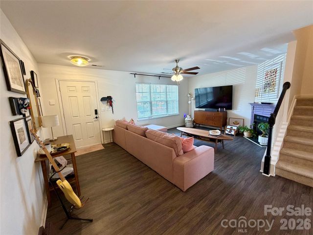 732 Rock Lake Glen, Fort Mill, SC 29715