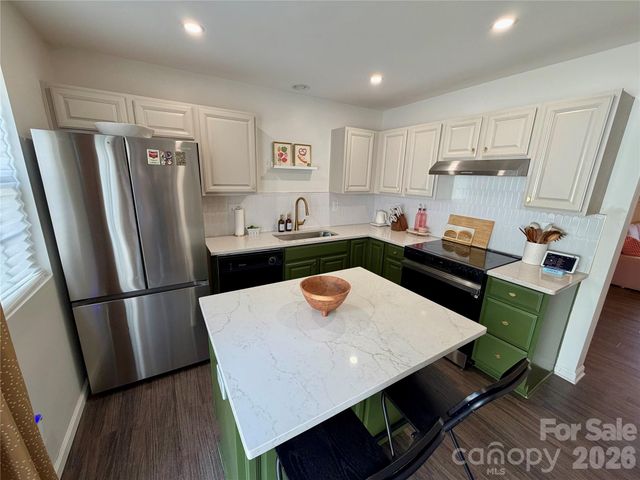 732 Rock Lake Glen, Fort Mill, SC 29715